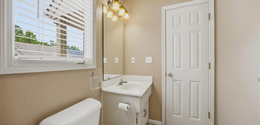 4807 NW 59th Court, Kansas City, MO 64151