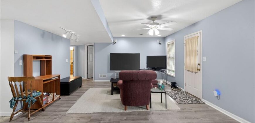 401 NE 97TH Terrace, Kansas City, MO 64155