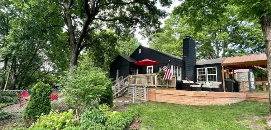 208 NW 83rd Street, Kansas City, MO 64118