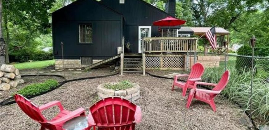 208 NW 83rd Street, Kansas City, MO 64118