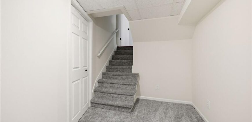 3917 NE 59th Street, Gladstone, MO 64119