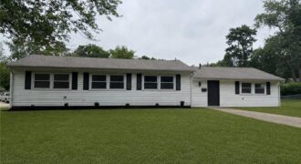 907 NE 61st Street, Kansas City, MO 64118