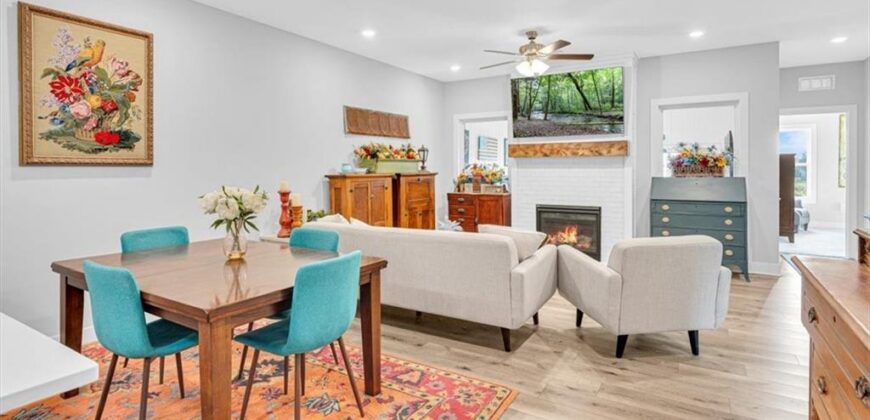 703 Ridge Drive, Smithville, MO 64089