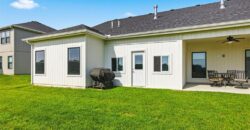 703 Ridge Drive, Smithville, MO 64089