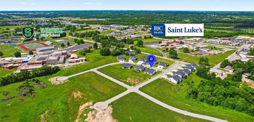 703 Ridge Drive, Smithville, MO 64089