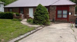 6907 NW 72nd Terrace, Kansas City, MO 64152