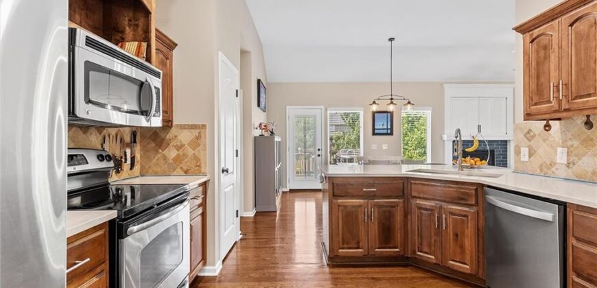 9704 N Donnelly Avenue, Kansas City, MO 64157