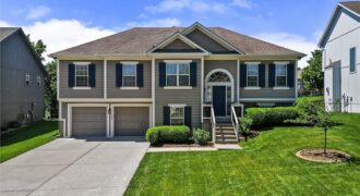 9704 N Donnelly Avenue, Kansas City, MO 64157