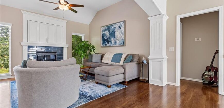 9704 N Donnelly Avenue, Kansas City, MO 64157