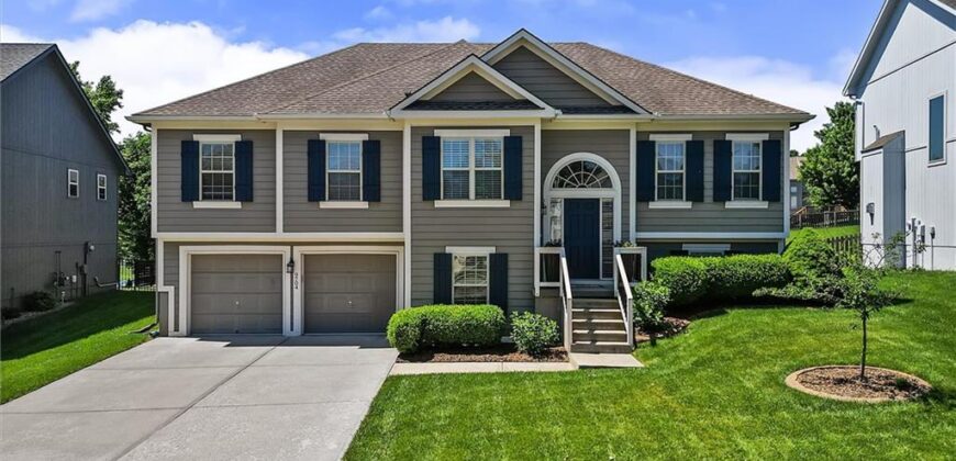 9704 N Donnelly Avenue, Kansas City, MO 64157