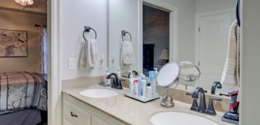 13305 N Copper Ridge Drive, Platte City, MO 64079