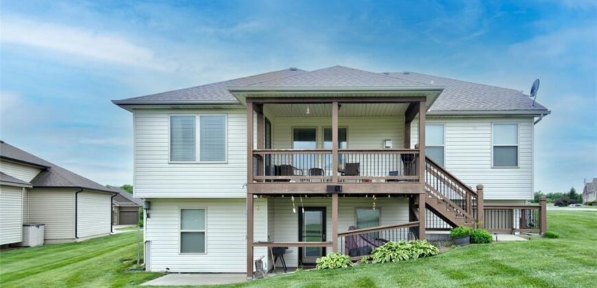13305 N Copper Ridge Drive, Platte City, MO 64079