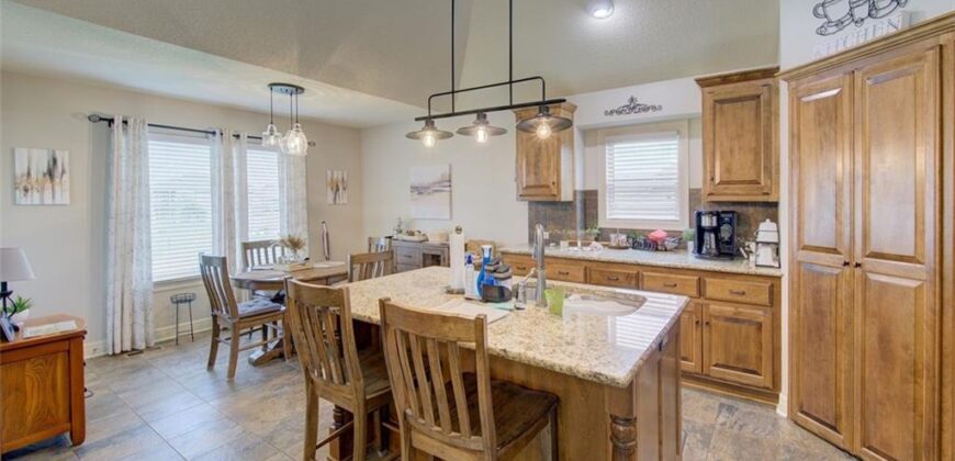 13305 N Copper Ridge Drive, Platte City, MO 64079