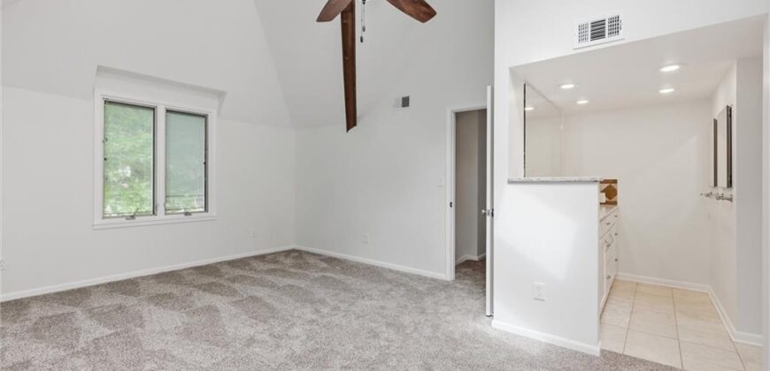 9606 N Charlotte Street, Kansas City, MO 64155