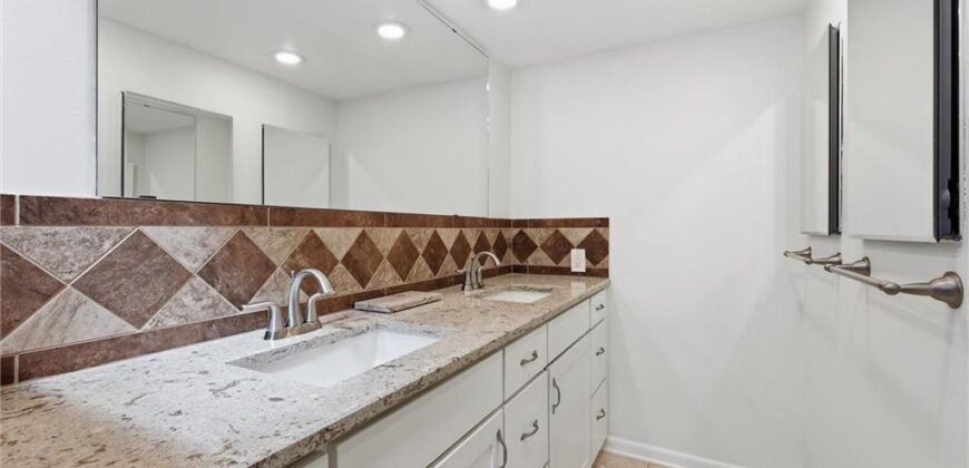 9606 N Charlotte Street, Kansas City, MO 64155