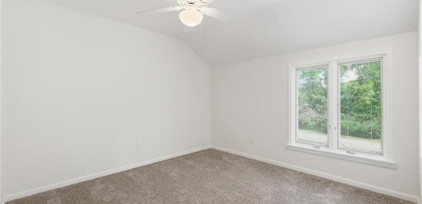 9606 N Charlotte Street, Kansas City, MO 64155