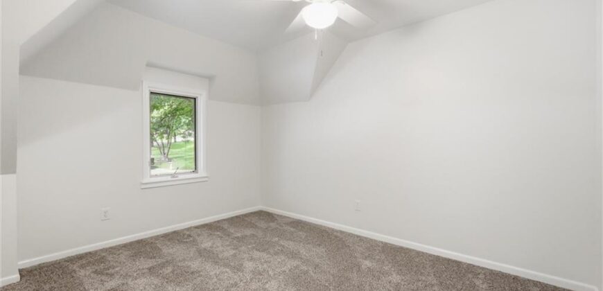 9606 N Charlotte Street, Kansas City, MO 64155