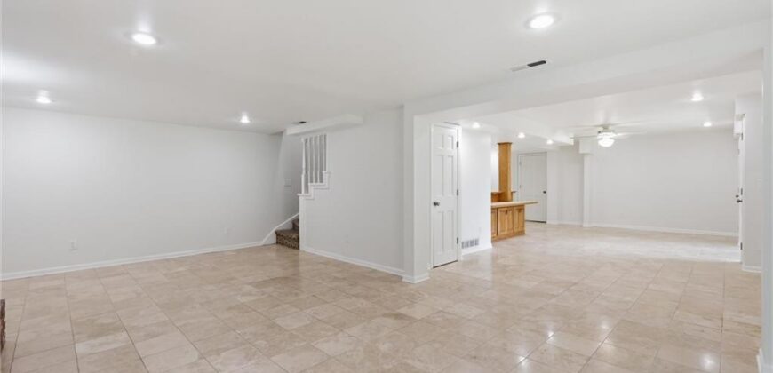 9606 N Charlotte Street, Kansas City, MO 64155