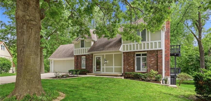 9606 N Charlotte Street, Kansas City, MO 64155