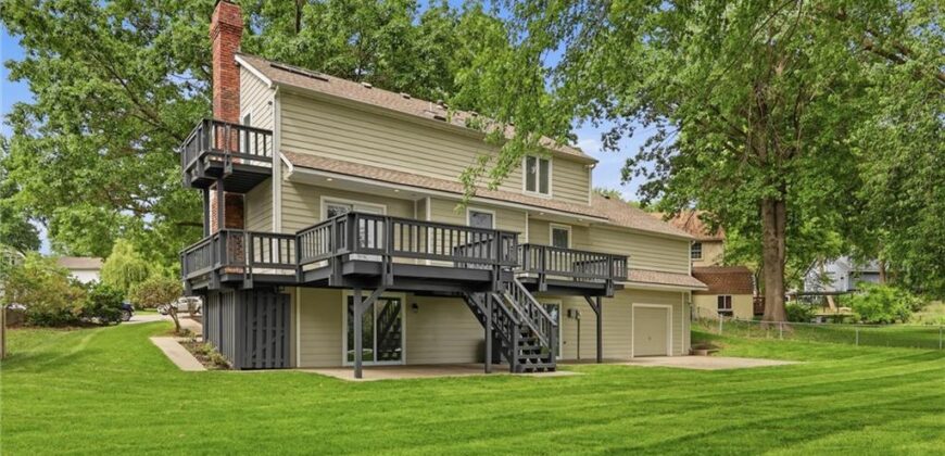 9606 N Charlotte Street, Kansas City, MO 64155