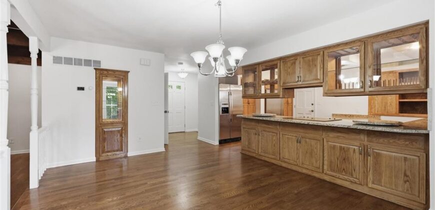 9606 N Charlotte Street, Kansas City, MO 64155