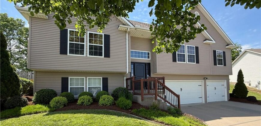 27175 Webster Court, Weston, MO 64098