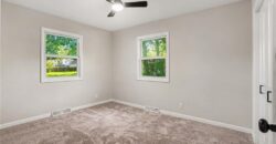 305 Hawthorne Street, Smithville, MO 64089