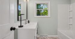 305 Hawthorne Street, Smithville, MO 64089