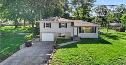 305 Hawthorne Street, Smithville, MO 64089
