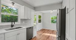 305 Hawthorne Street, Smithville, MO 64089