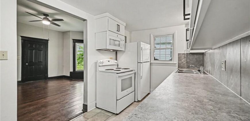 308 S Bridge Street, Smithville, MO 64089