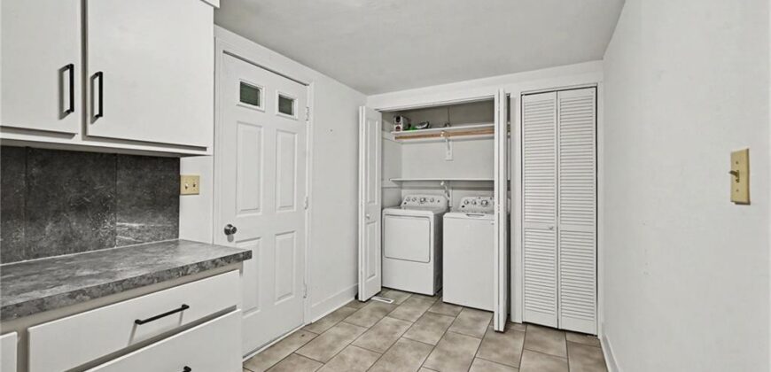 308 S Bridge Street, Smithville, MO 64089