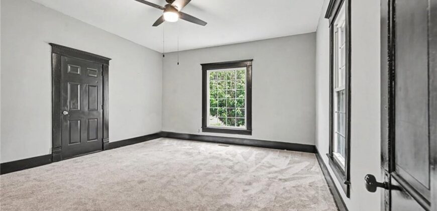 308 S Bridge Street, Smithville, MO 64089