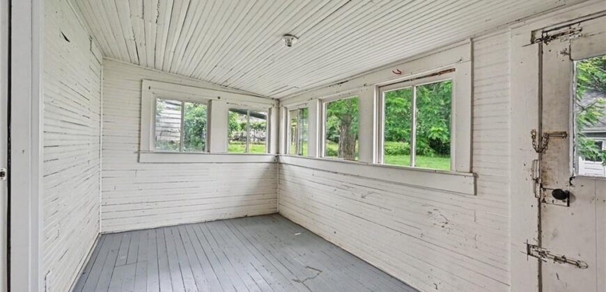 308 S Bridge Street, Smithville, MO 64089