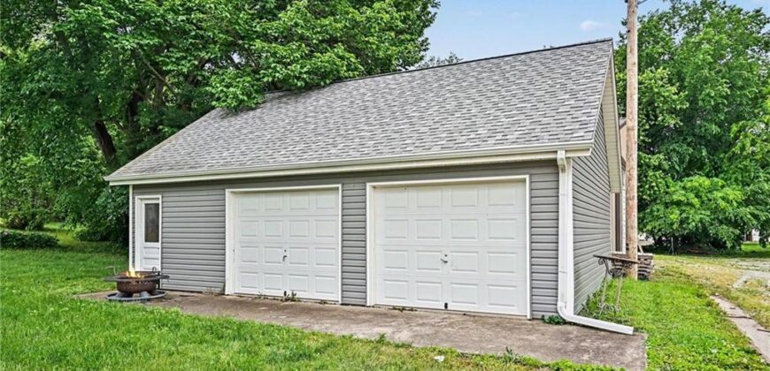 308 S Bridge Street, Smithville, MO 64089
