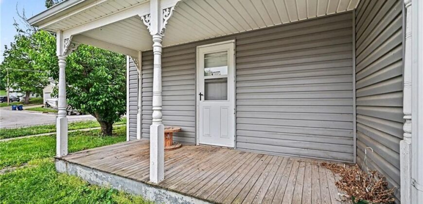 308 S Bridge Street, Smithville, MO 64089