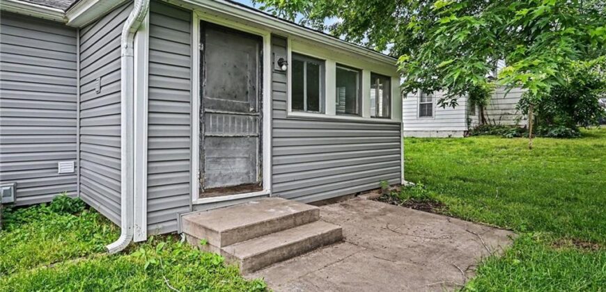 308 S Bridge Street, Smithville, MO 64089