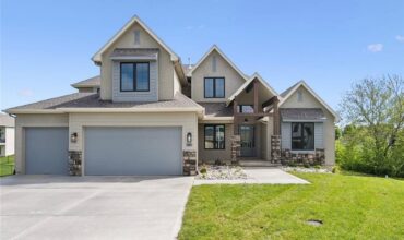 2728 NE 91st Place, Kansas City, MO 64156
