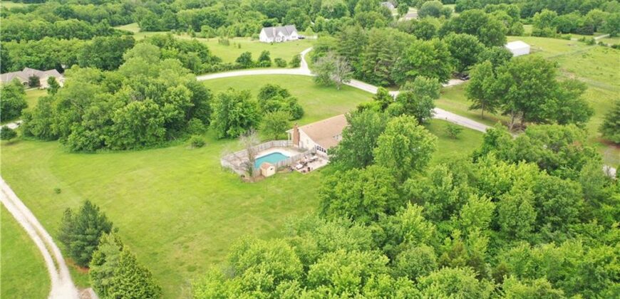 16008 176th Street, Holt, MO 64048
