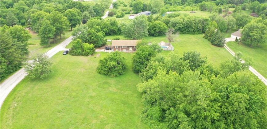 16008 176th Street, Holt, MO 64048