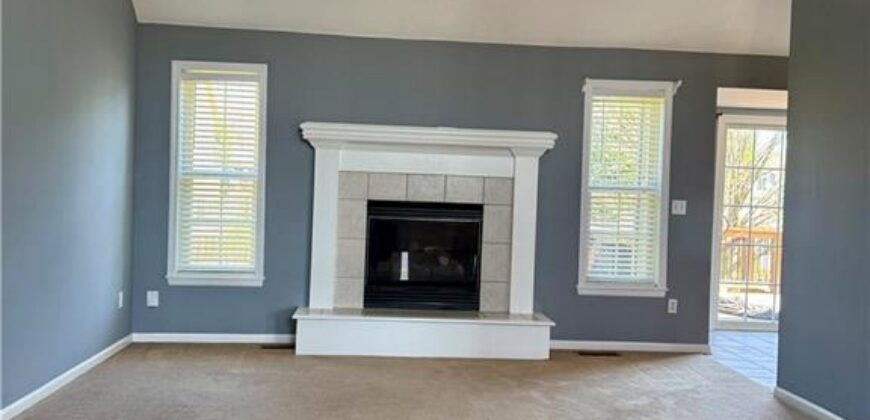 414 Donegal Drive, Smithville, MO 64089