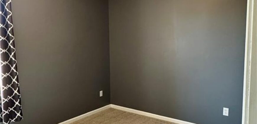 414 Donegal Drive, Smithville, MO 64089