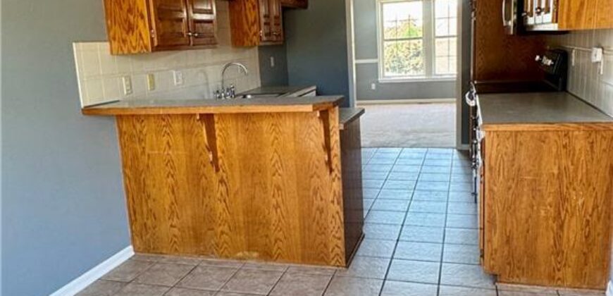 414 Donegal Drive, Smithville, MO 64089