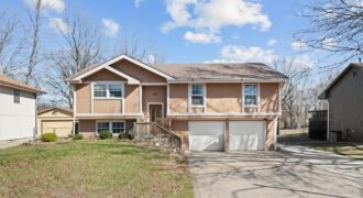 22 NW 101ST Place, Kansas City, MO 64155