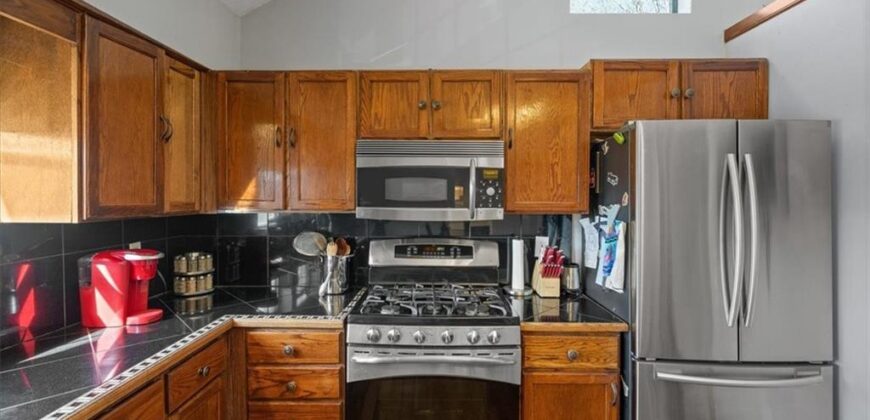22 NW 101ST Place, Kansas City, MO 64155