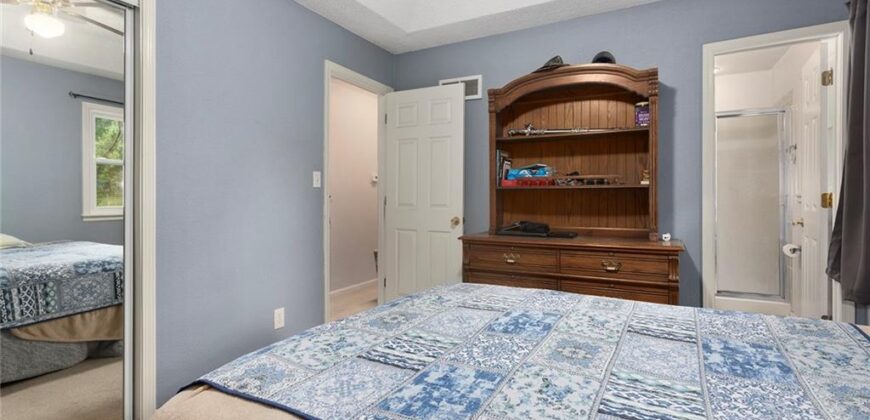 801 NE 113th Street, Kansas City, MO 64155