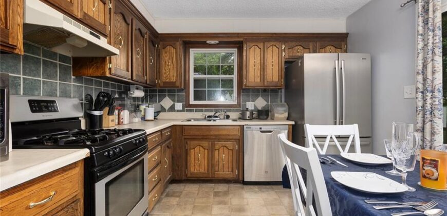 801 NE 113th Street, Kansas City, MO 64155