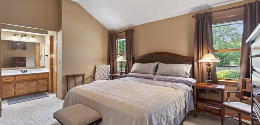 9803 NW 85th Terrace, Kansas City, MO 64153
