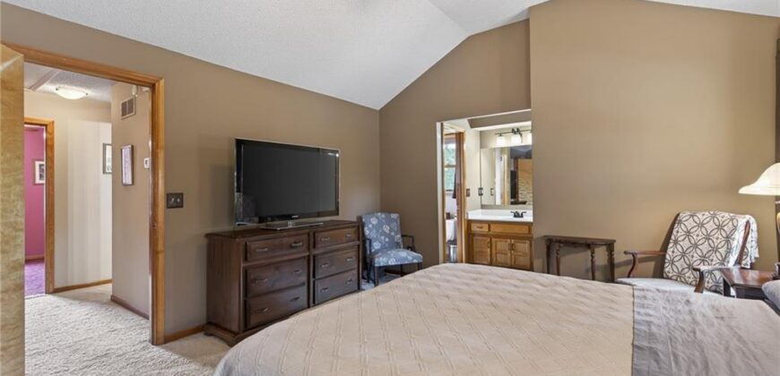 9803 NW 85th Terrace, Kansas City, MO 64153