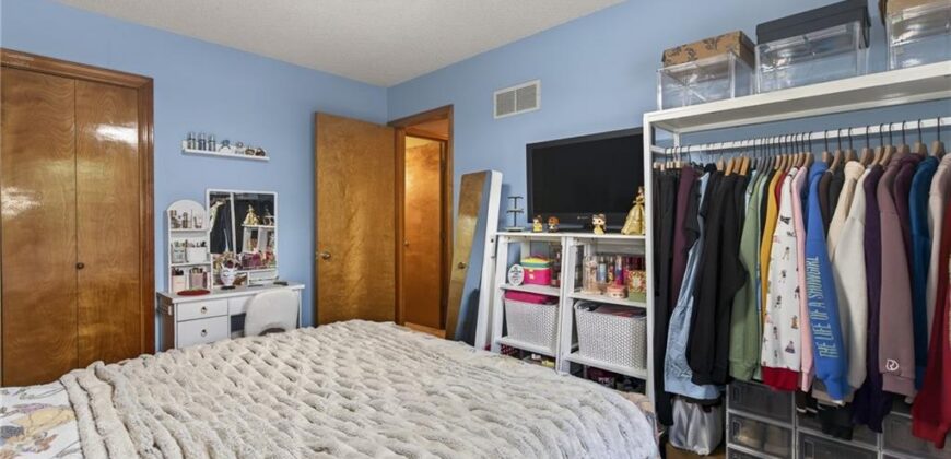 9803 NW 85th Terrace, Kansas City, MO 64153
